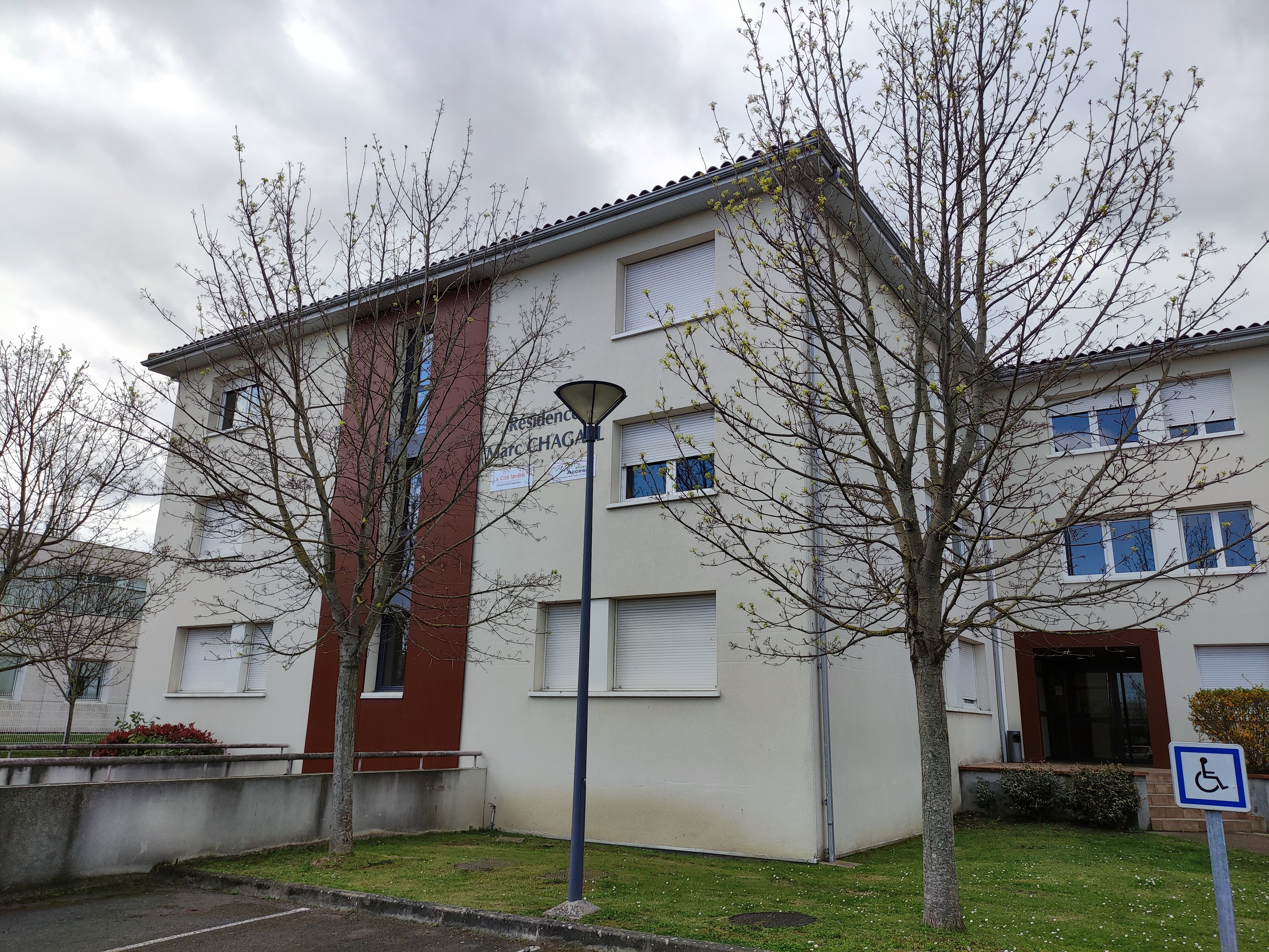 Façade