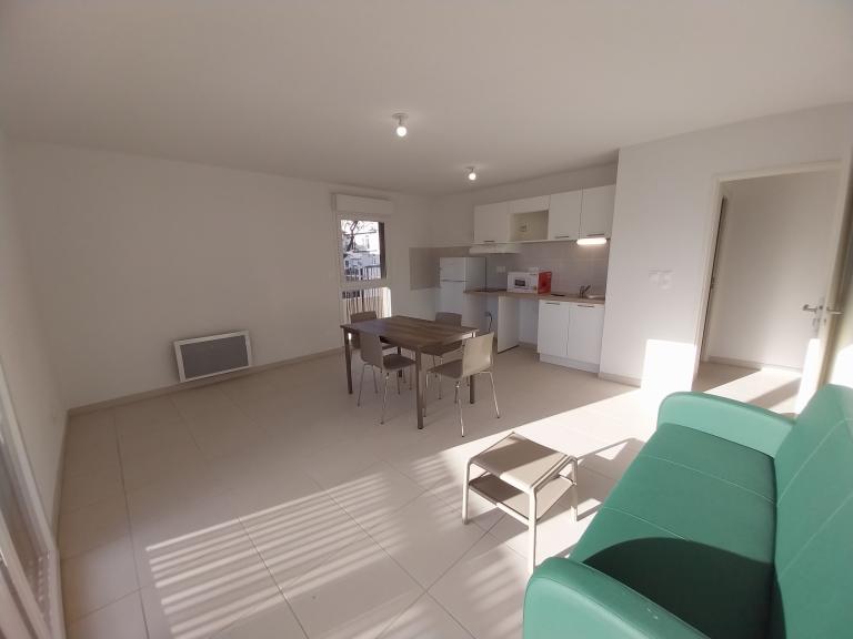 salon meublé résidence soligreen